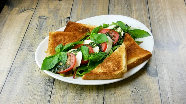 Salad Restaurant Table — Stock Photo, Image