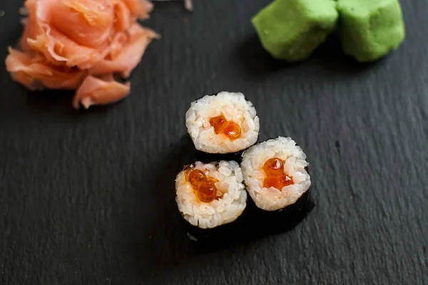 Sushi Ett Restaurangbord — Stockfoto