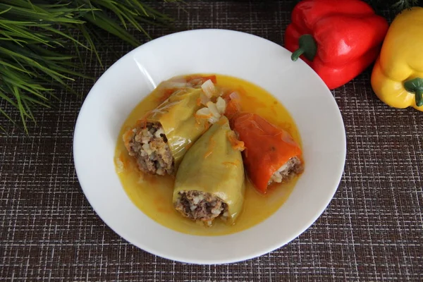 Stuffed Bell Peppers Minced Meat Rice White Plate — Stockfoto