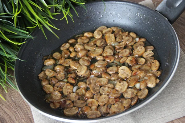 Fried Small Mushrooms Oil Pan Background Green Grass — 스톡 사진