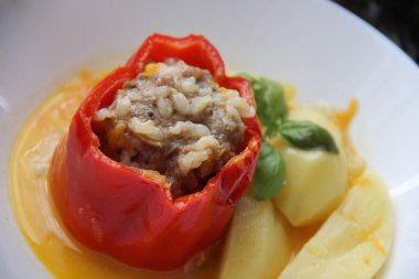 Doldurulmuş dolma dolma biber ve patates.