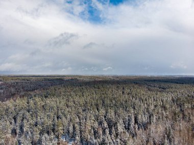 Avrupa 'daki en geniş şelale manzarası Ventas rumba. Fotoğraf: Avrupa, Kuldiga.