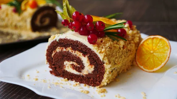 Nutella keki tarifi çok lezzetli.
