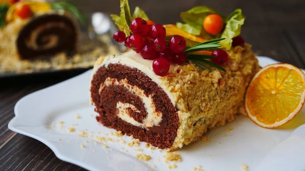 Nutella keki tarifi çok lezzetli.