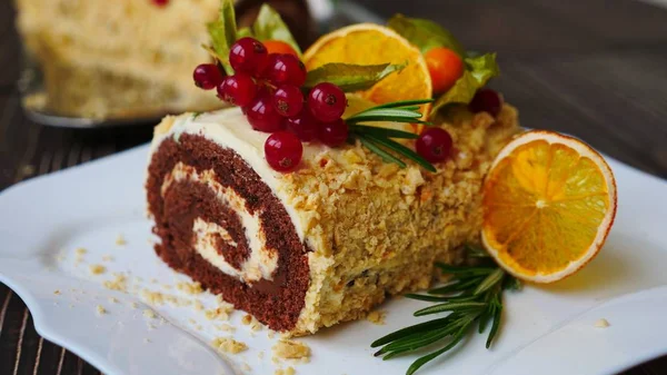 Nutella keki tarifi çok lezzetli.