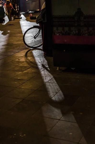 Силуэт Тень Велосипедного Колеса — стоковое фото