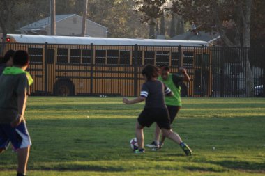 pürüzsüz futbol yetenekleri.