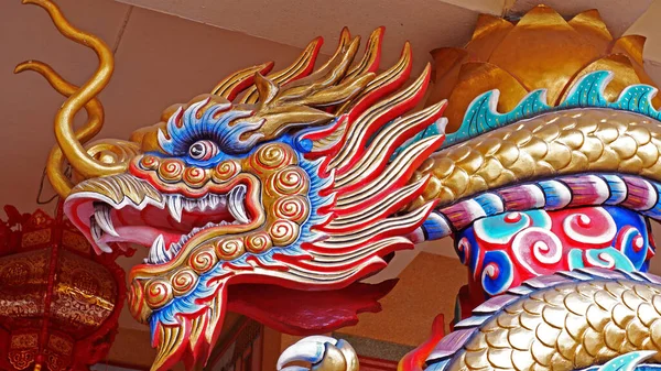 Статуя Дракона Китайском Храме — стоковое фото