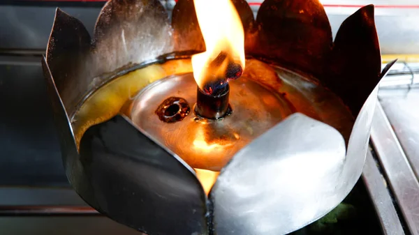 Flammende Kerze Topf — Stockfoto