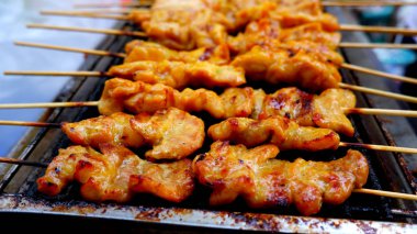 soba üzerinde ızgara domuz