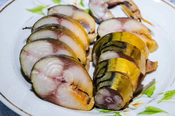 Smoked Mackerel Cut Slices Plate Close — Stock Photo, Image