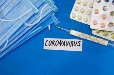 Roman Coronavirus - 2019-NCoV. Yazılı tıbbi koruyucu maske Coronavirus. Çin Coronavirüs salgını. MERS-Cov Orta Doğu Solunum Sendromu Coronavirüs.
