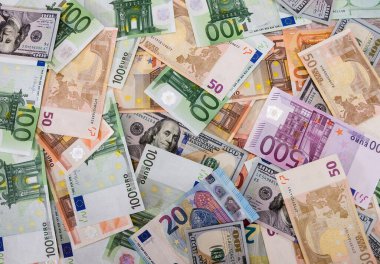 Avro ve dolarlarla donatılmış. Farklı dünya banknotları.