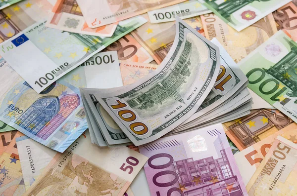 Hintergrund Sind Euro Und Dollar Unterschiedliche Banknoten — Stockfoto