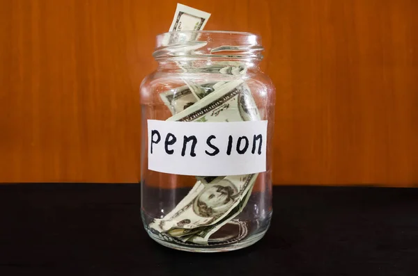 Dollars Dans Bocal Verre Sur Noir Économiser Argent Concept Pension — Photo