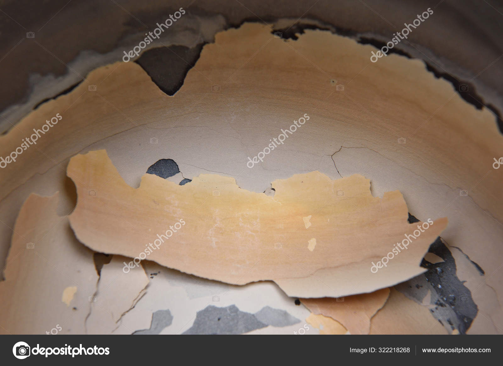 Large scale in the kettle from boiling water Stock Photo by ©iceberg_dp