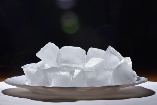 Beautiful ice cubes. Frozen water, ice, cubes, close-up — Stock Photo, Image