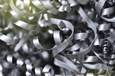 Değirmen makinesinde veya Cnc makinesinde çalıştıktan sonra metal talaşı yığını.