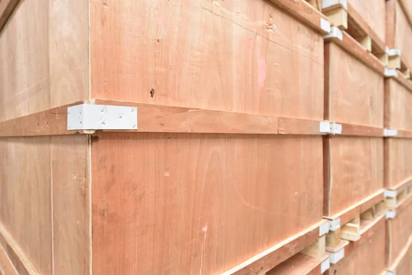 大型和轻型仓库 装有木箱的货物储存 — 图库照片