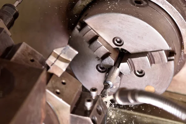 Manguito Del Husillo Pieza Metálica Instalada Procesamiento Máquina Torneado Torno — Foto de Stock