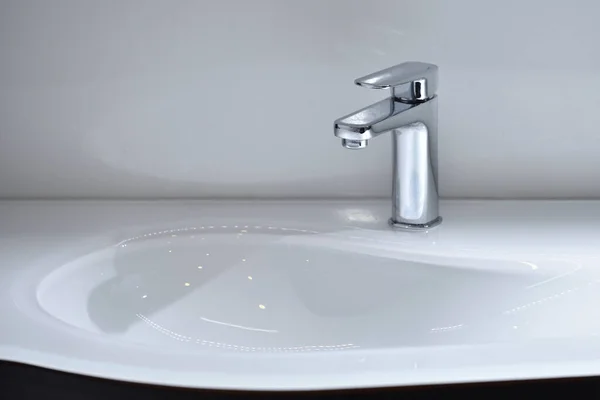 Beautiful Chrome Tap New White Drop Shaped Sink — 스톡 사진