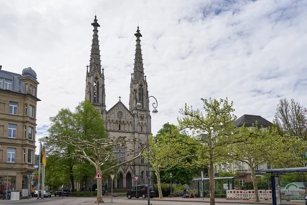 Baden Baden Alemania Abril 2019 Hermosas Altas Torres Sobre Iglesia —  Fotos de Stock