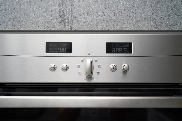 Piekarnik Metaliczny Jego Panel Sterowania Wyświetlaczami Ustawiania Temperatury Czasu — Zdjęcie stockowe