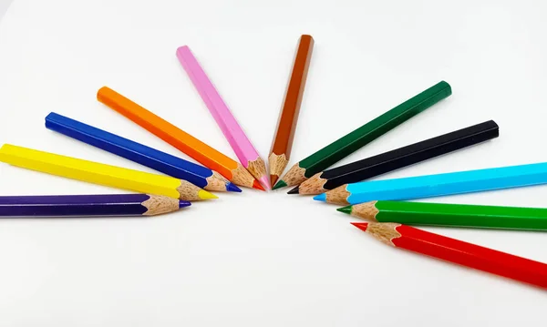 Crayons Couleur Isolés Sur Fond Blanc — Photo