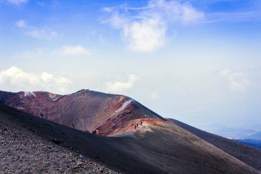 Etna Dağı, İtalya, Sicilya 'nın doğu kıyısında aktif volkan..