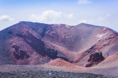 Etna Dağı, İtalya, Sicilya 'nın doğu kıyısında aktif volkan..