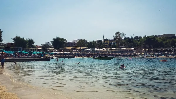 Ksamil plajı, Saranda, Arnavutluk, Arnavutluk Riviera, güzel denizler — Stok fotoğraf