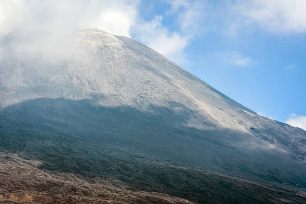 埃特纳火山，意大利西西里东海岸的活火山. — 图库照片