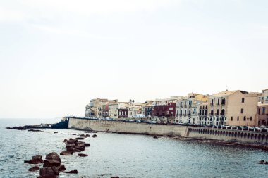 Ortygia (Ortigia) Adası, Syracuse 'daki eski binalar,