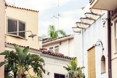 İtalya 'ya Seyahat - Acitrezza tarihi caddesi, Catania, Sici