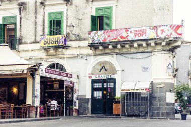Catania, Sicilya, İtalya 12 Ağustos 2018: Restoran cephesi