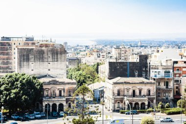 Katanya çatıları, havadan şehir manzarası, Sicilya, İtalya 'ya seyahat.