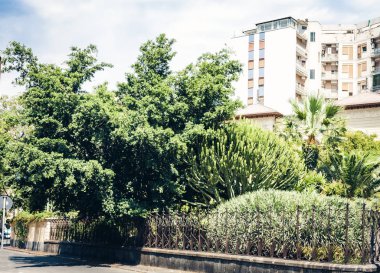 Sicilya 'nın geleneksel mimarisi İtalya' da, tarihi sokak