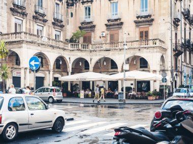 Sicilya 'nın geleneksel mimarisi İtalya' da, tarihi sokak
