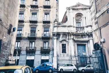 İtalya 'nın güzel şehri, Catania' daki eski katedralin cephesi