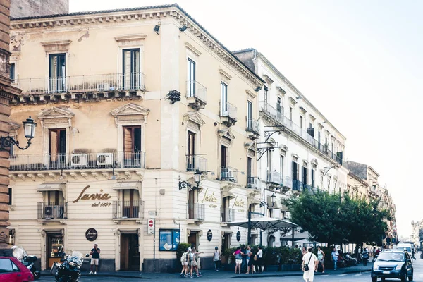 Catania, Sicília, Itália - 14 de agosto de 2018: arquitecto tradicional — Fotografia de Stock