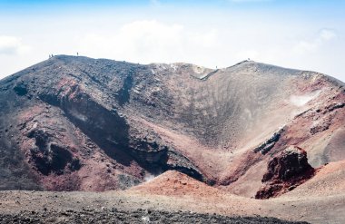 Etna Dağı, İtalya, Sicilya 'nın doğu kıyısında aktif volkan..