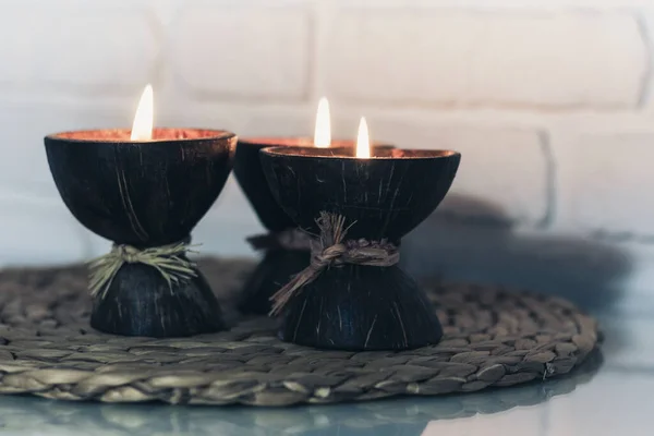 Burning Spa Aroma Candles Coconut Shell Wicker Stand Glass White — Stock Photo, Image