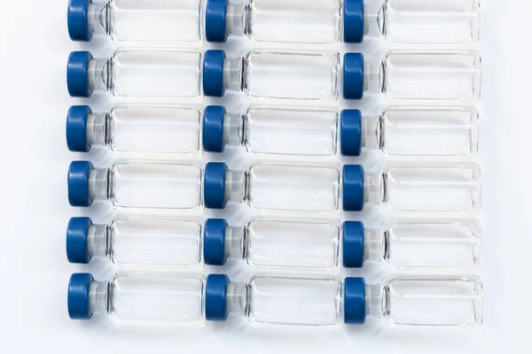 Инъекционные Ампулы Вакцинации Белом Фоне Коронавирус Здравоохранения Рак Боль Лечение — стоковое фото