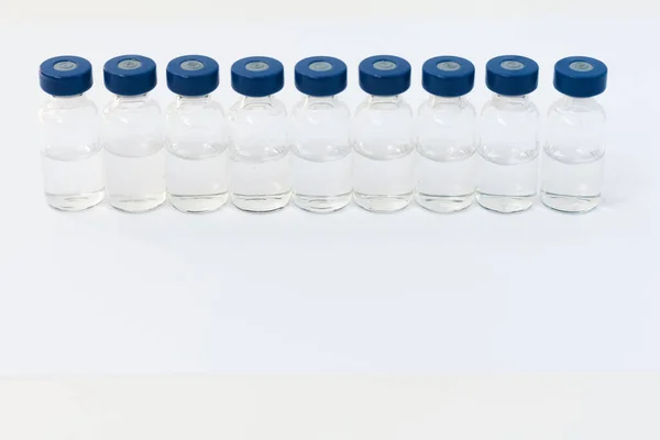 Ampollas Inyectables Para Vacunación Fondo Blanco Coronavirus Salud Cáncer Dolor —  Fotos de Stock