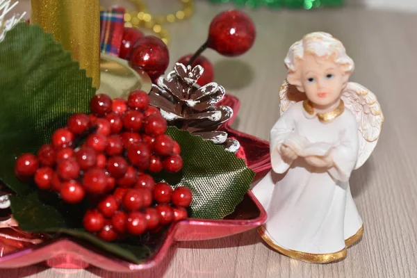 Kerstcompositie Kerstspeelgoed Engelbeeldje — Stockfoto