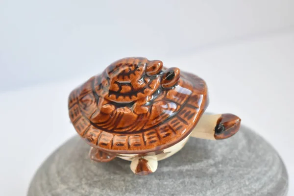 Handgemaakte Handgemaakte Schildpadfiguur — Stockfoto