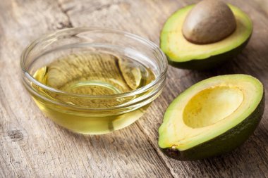 yağı ve avokado