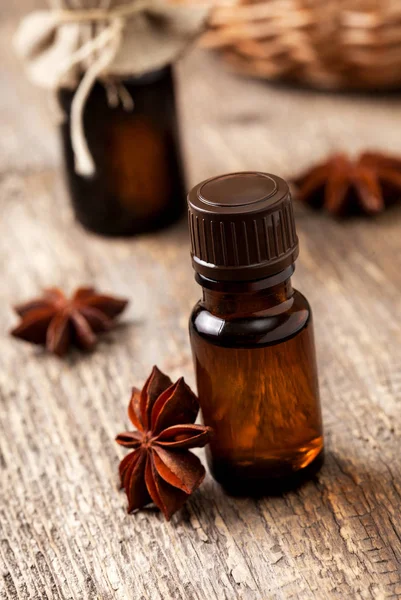 Anise essential oil i — Stock Photo, Image