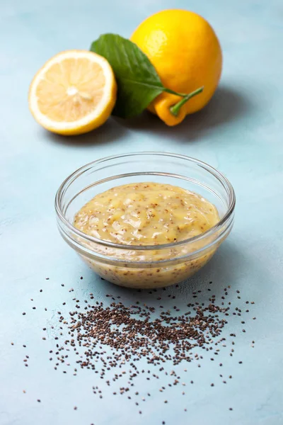 Lemon curd chia pudding — Stockfoto