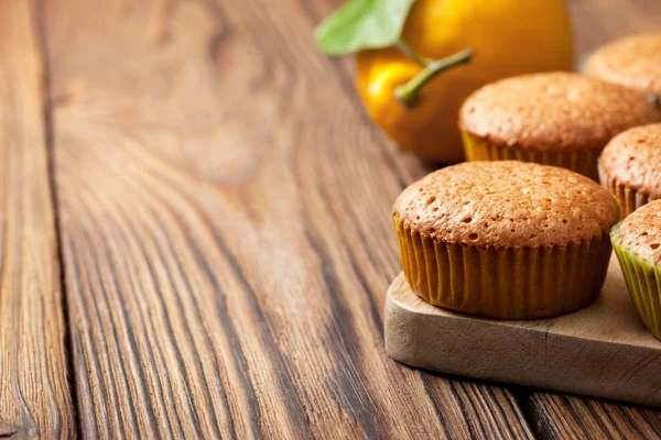 Muffins au citron, citrons — Photo
